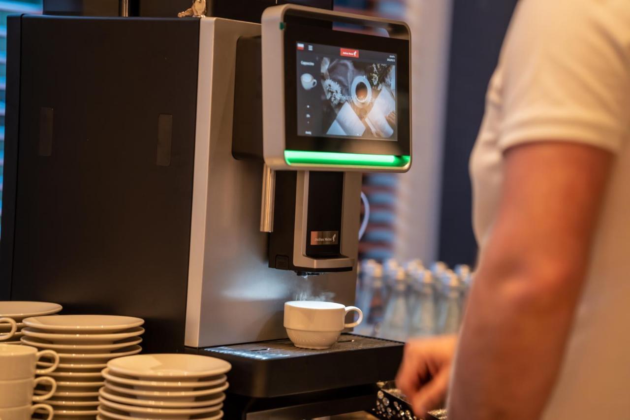Belmonte Hotel Krynica-Zdroj Εξωτερικό φωτογραφία A coffee machine